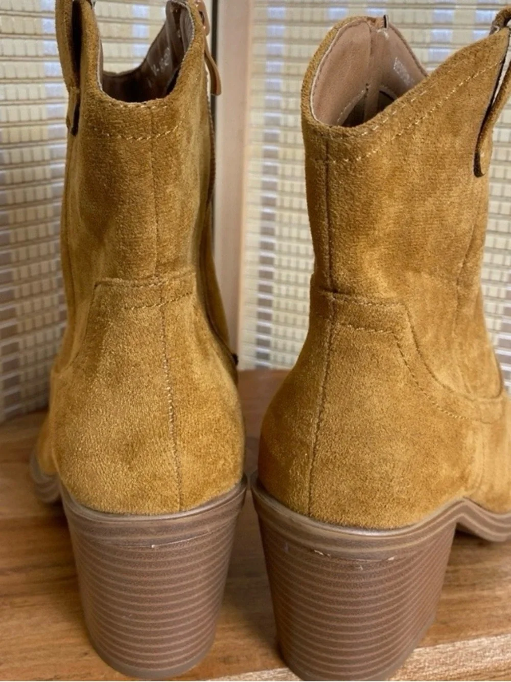 Top Moda Carrie Woman’s 7.5 Modern Western Cowboy Boots NWOT